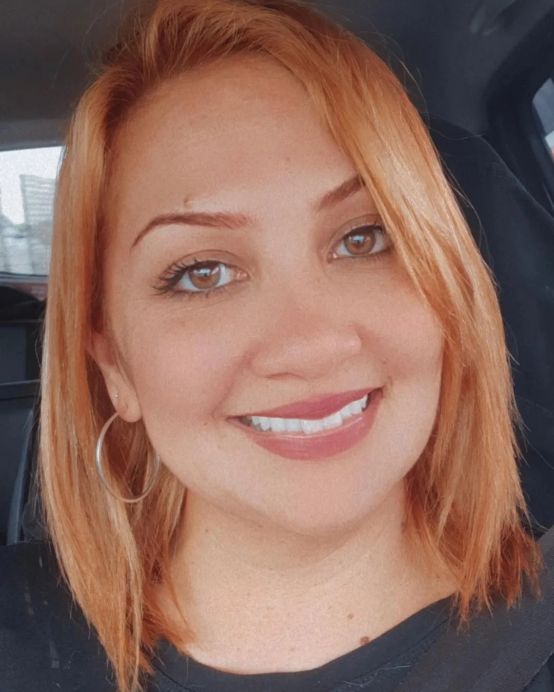 Elisangela, 32 anos